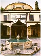 Emir Sultan Camii Avlusu